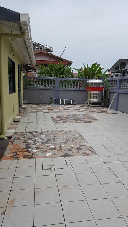 Ellis Lot 310 Villa Kuching Exterior photo